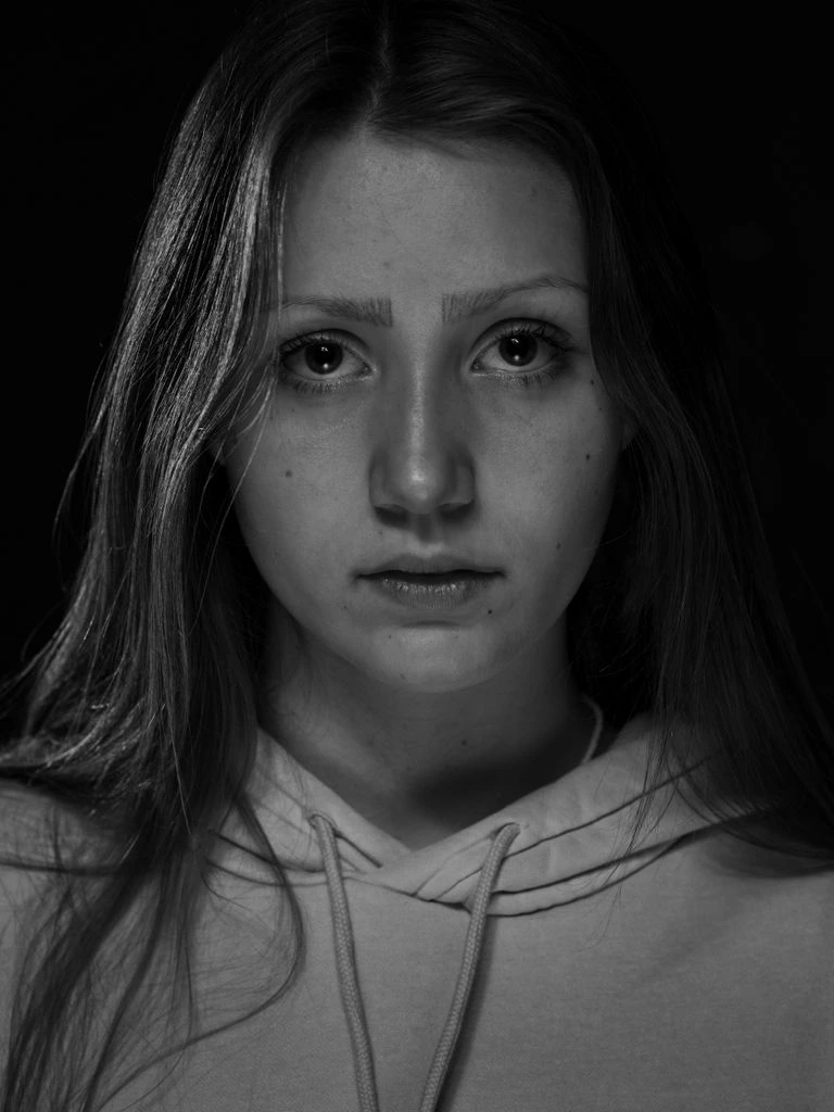 Eva Sleipa in a rehearsal room, portrait study.